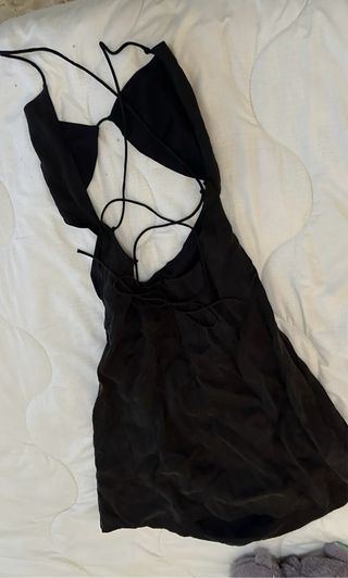 Abito Calvin Klein nero con cut-out, mai indossato