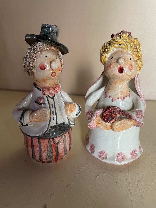 Coppia di sposi in ceramica