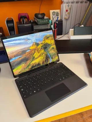 Surface Pro 9 i7 16GB RAM 256GB SSD + Tastiera