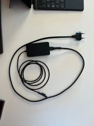 Surface Pro 9 i7 16GB RAM 256GB SSD + Tastiera