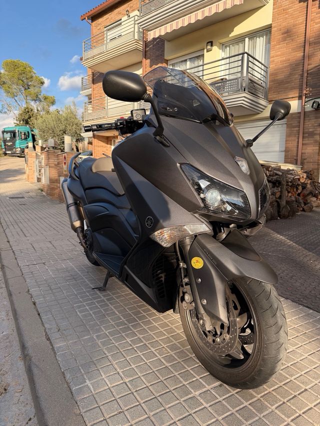 YAMAHA T-MAX 2014 530