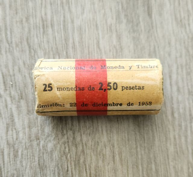 Cartucho de 25 monedas 2,50 pesetas año 1953 *54