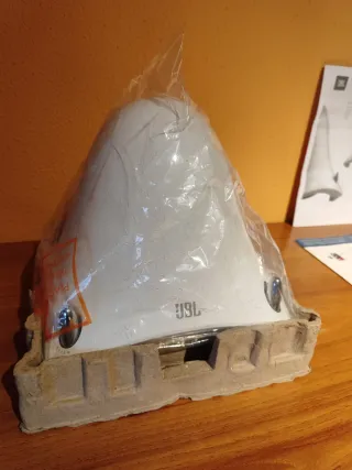 Altavoces JBL Creature Blancos