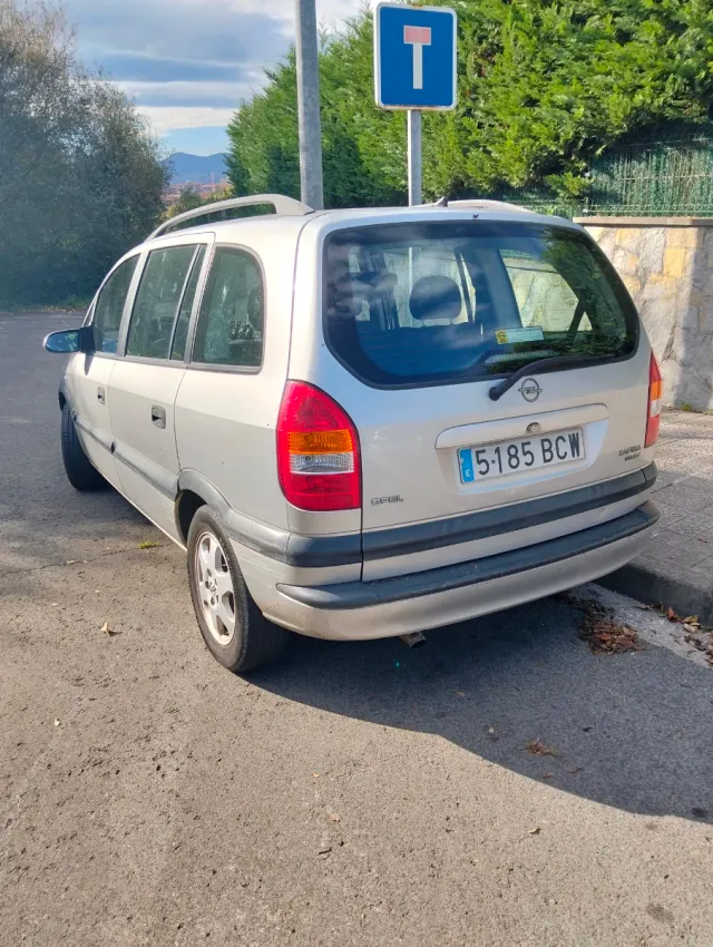 Opel Zafira 2001