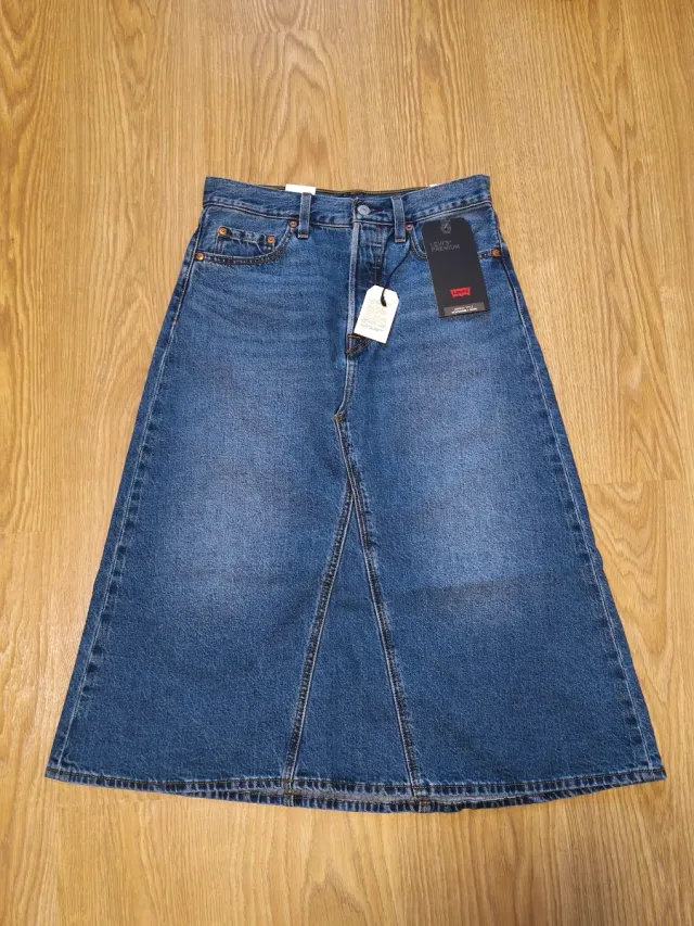Falda midi vaquera Levi's
