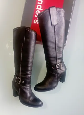 Botas de piel Wonders 36