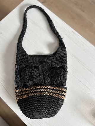 Bolso de rafia negro y marrón