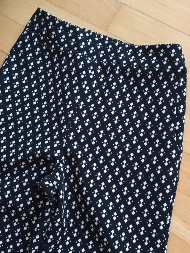 Pantalón T.S negro de Subdued