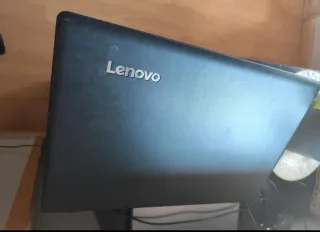 Ordenador portátil Lenovo Negro