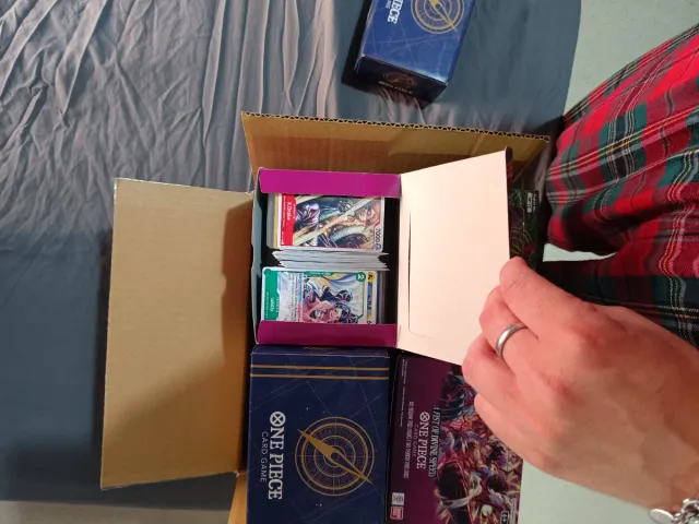 Lotto 17 scatole TCG One Piece