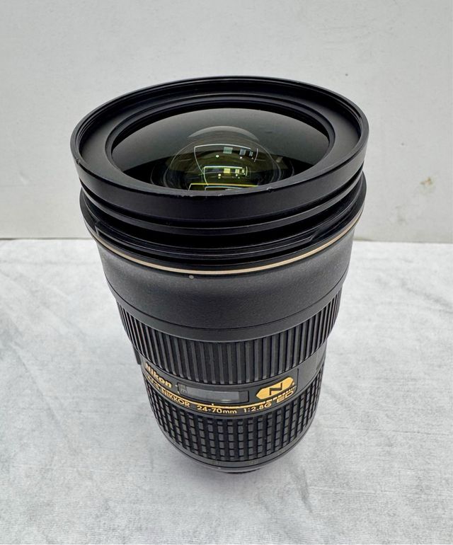 Objetivo Nikon AF-S NIKKOR 24-70mm f/2.8G ED