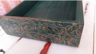 Vassoio/Cassetto portaoggetti decorato