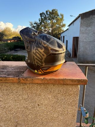 Casco Troy Lee Designs SE4