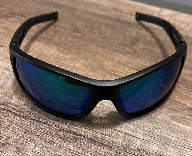 Occhiali da sole da montagna ed escursionismo