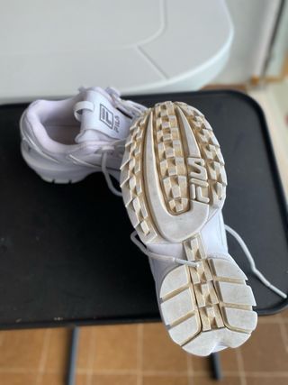 Zapatillas Fila Talla 38.5 Blancas