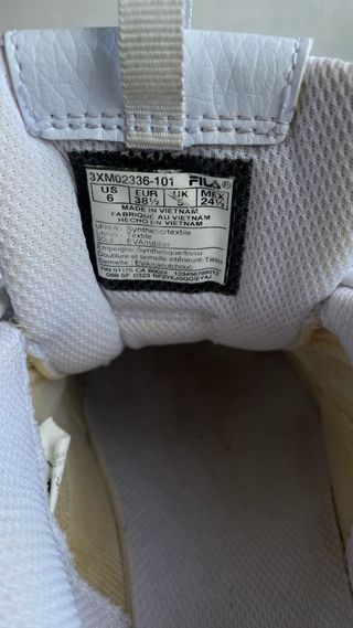 Zapatillas Fila Talla 38.5 Blancas