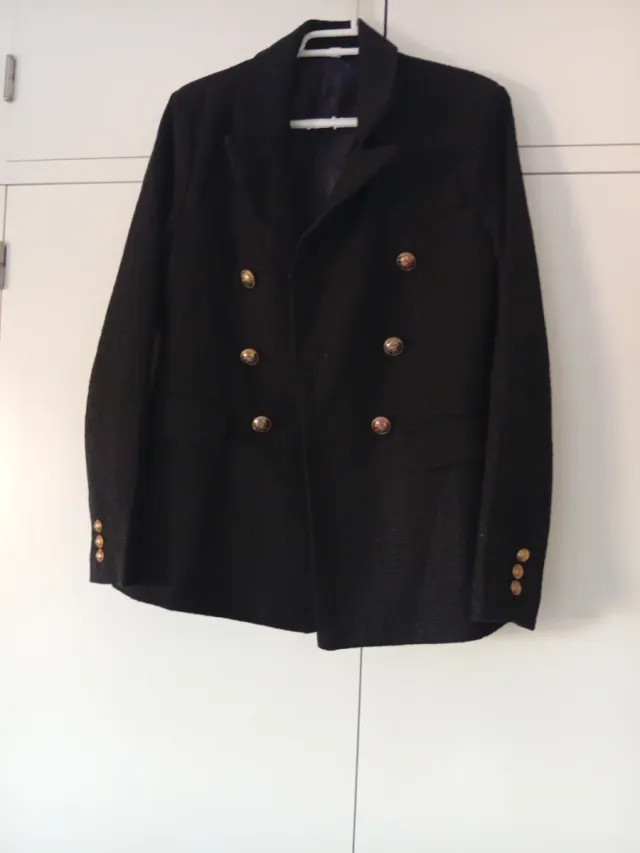 Blazer negro mujer botones dorados