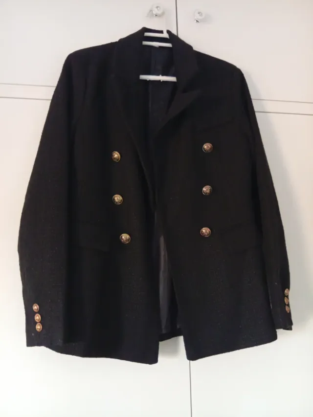 Blazer negro mujer botones dorados