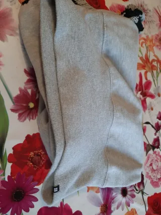 Maglia lunga felpata grigia e nera