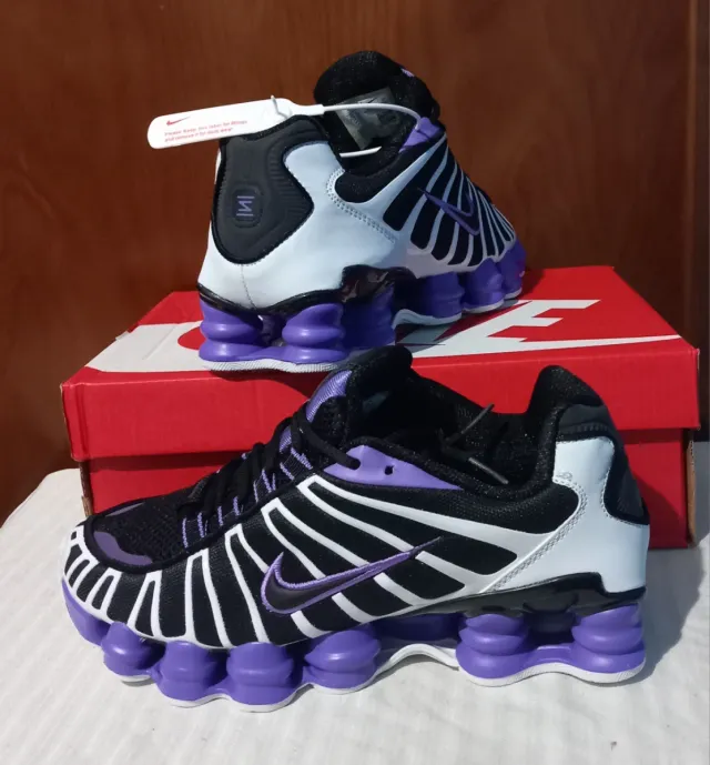 Nike Shox Zapatillas Negras y Moradas
