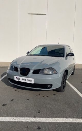 SEAT Ibiza Automatico Gasolina 2002 Gris Nardo