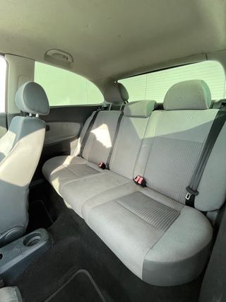 SEAT Ibiza Automatico Gasolina 2002 Gris Nardo