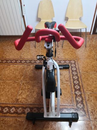 Bicicleta de Spinning VIXXON SPORT SXM-1 PRO