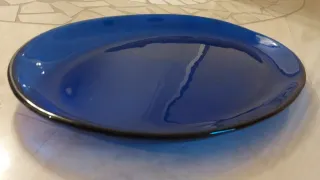 Vassoio in vetro blu