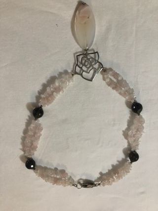 Collana Quarzo Rosa Pietre Nere e Pendente