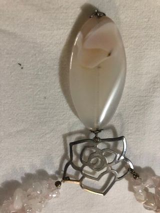 Collana Quarzo Rosa Pietre Nere e Pendente