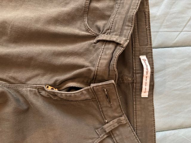 Pantalón ajustado mujer verde