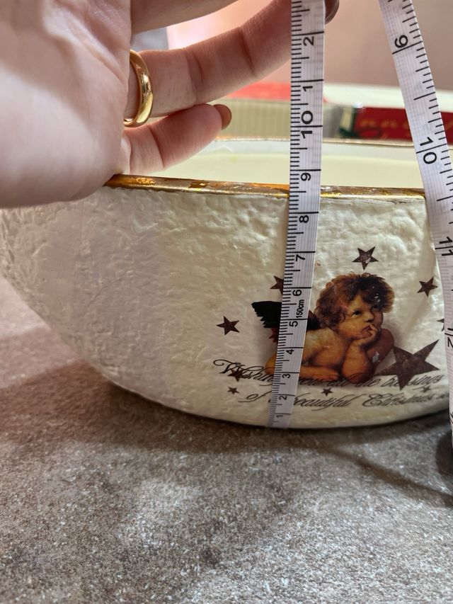 Ciotola natalizia bianca con angelo