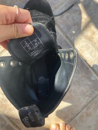 Botas Dr. Martens Negras Terciopelo