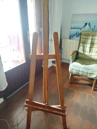 Caballete de madera para pintar