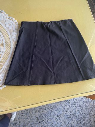 Lote de faldas y pantalones cortos