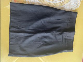 Lote de faldas y pantalones cortos