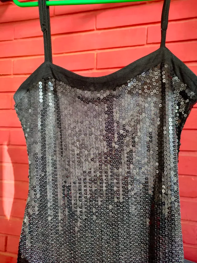 Vestido corto lentejuelas negro