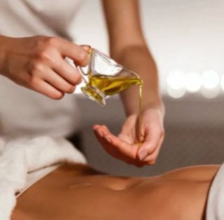 MASAJISTA EN CENTRO O A DOMICILIO