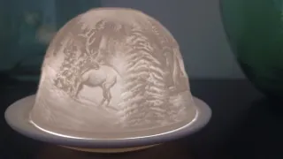 Portacandele in porcellana scena invernale