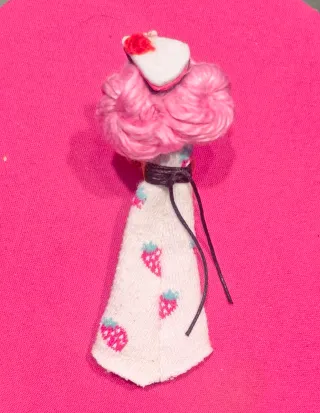 Bambolina artigianale - le nutz "cupcake"