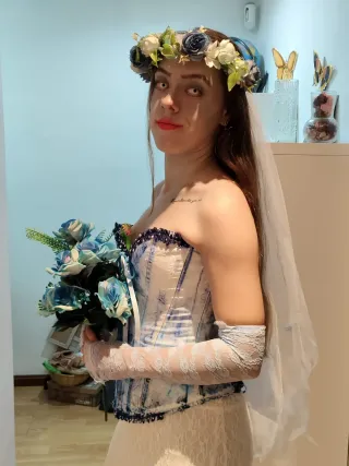 Disfraz Novia Cadáver Hecho a Mano.