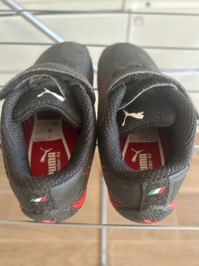 Deportivas niño Puma Ferrari negras