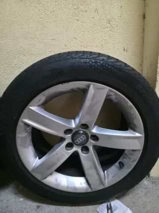 Llantas Audi con neumáticos 85%