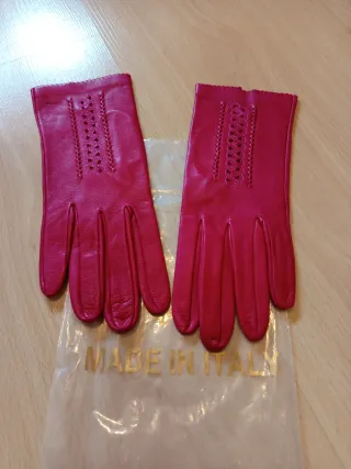 Guantes piel, fucsia, color fresa.