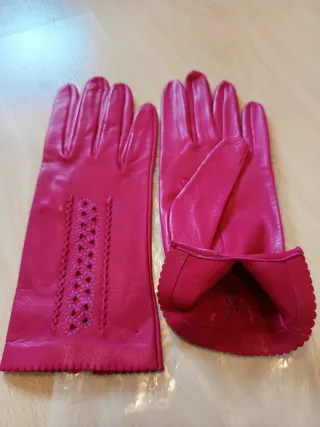 Guantes piel, fucsia, color fresa.