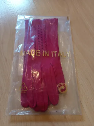 Guantes piel, fucsia, color fresa.