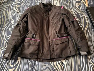 Chaqueta Moto Negra y Rosa