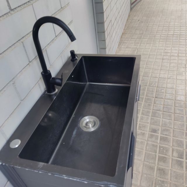 Lavabo PVC con grifo y mueble