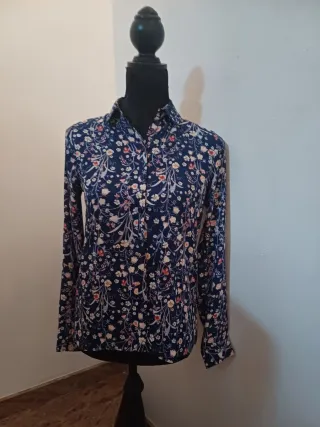 Camisa de flores mujer  Talla 34