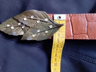 Cintura vintage pelle effetto coccodrillo fibbia f